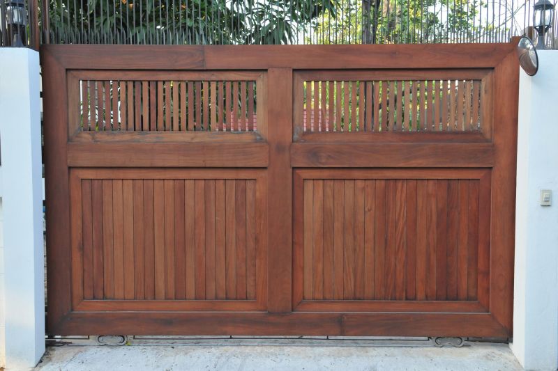 Driveway Fence Installation in Boca Raton, FL